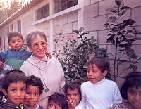 Suor Marcella al centro di accoglienza in Guatemala