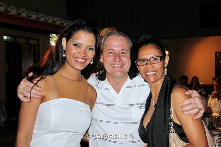 Immagine Pau Brasil&reg; Caricamento in Corso .......